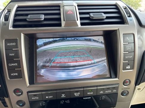 Certified 2020 Lexus GX 460 Premium w/ Premium Package AWD/4WD image 12