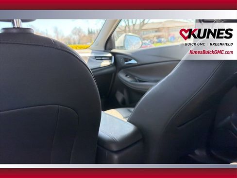 Used 2025 Buick Encore GX Preferred image 28