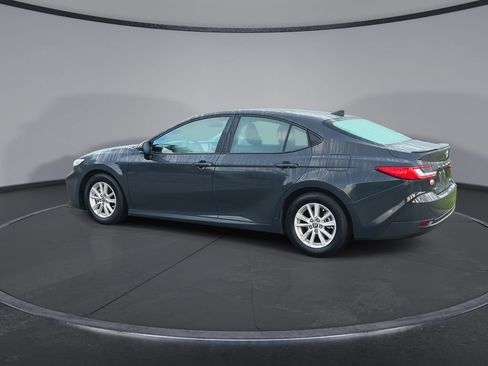 Used 2025 Toyota Camry LE w/ Convenience Package FWD image 6