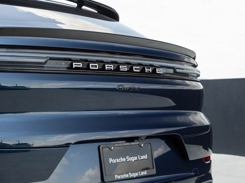 Used 2025 Porsche Cayenne Turbo image 32