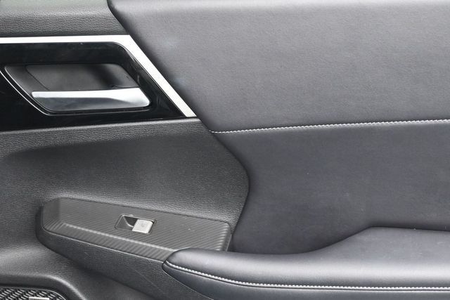 Used 2025 Mitsubishi Outlander SE FWD image 26
