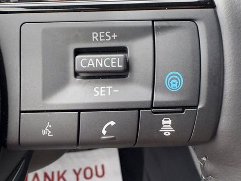 Used 2024 Nissan Rogue SL image 24