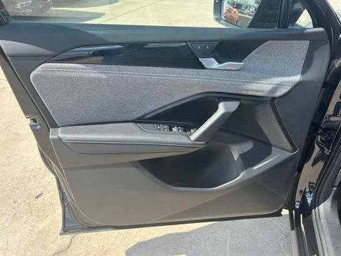 Certified 2025 Volkswagen Tiguan S image 49