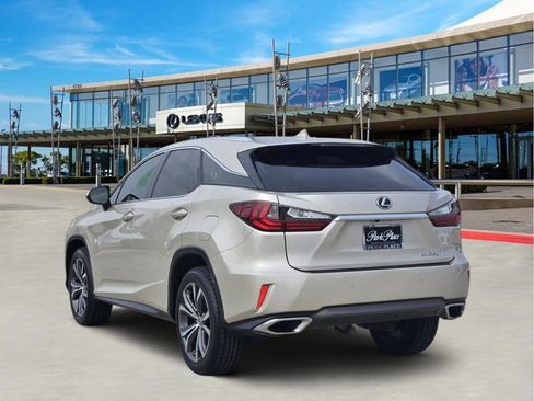 Used 2017 Lexus RX 350 FWD image 4