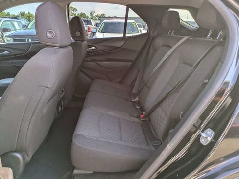 Used 2021 Chevrolet Equinox LT w/ Driver Convenience Package FWD image 12
