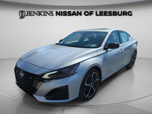 New 2025 Nissan Altima 2.5 SR w/ SR Premium Package image 5