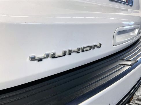 Used 2023 GMC Yukon XL Denali Ultimate AWD/4WD image 30