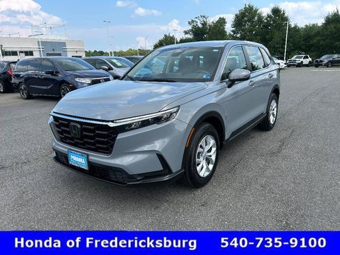Used 2023 Honda CR-V LX image 2