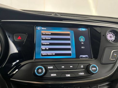 Used 2017 Buick Envision Preferred AWD/4WD image 70