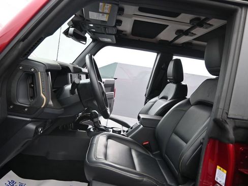 Used 2025 Ford Bronco Badlands AWD/4WD image 12