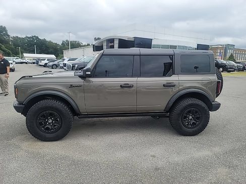 Used 2025 Ford Bronco Badlands AWD/4WD image 4