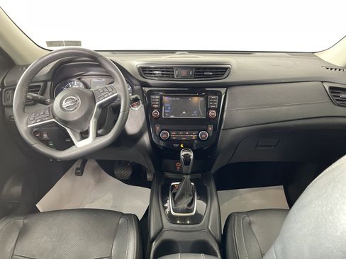 Used 2017 Nissan Rogue SL w/ SL Premium Package image 14