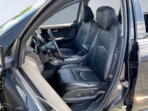 Used 2017 Chevrolet Traverse Premier AWD/4WD image 26