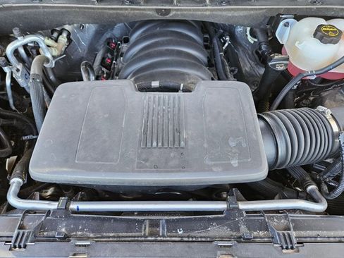 Used 2024 Chevrolet Tahoe LT w/ Luxury Package image 28