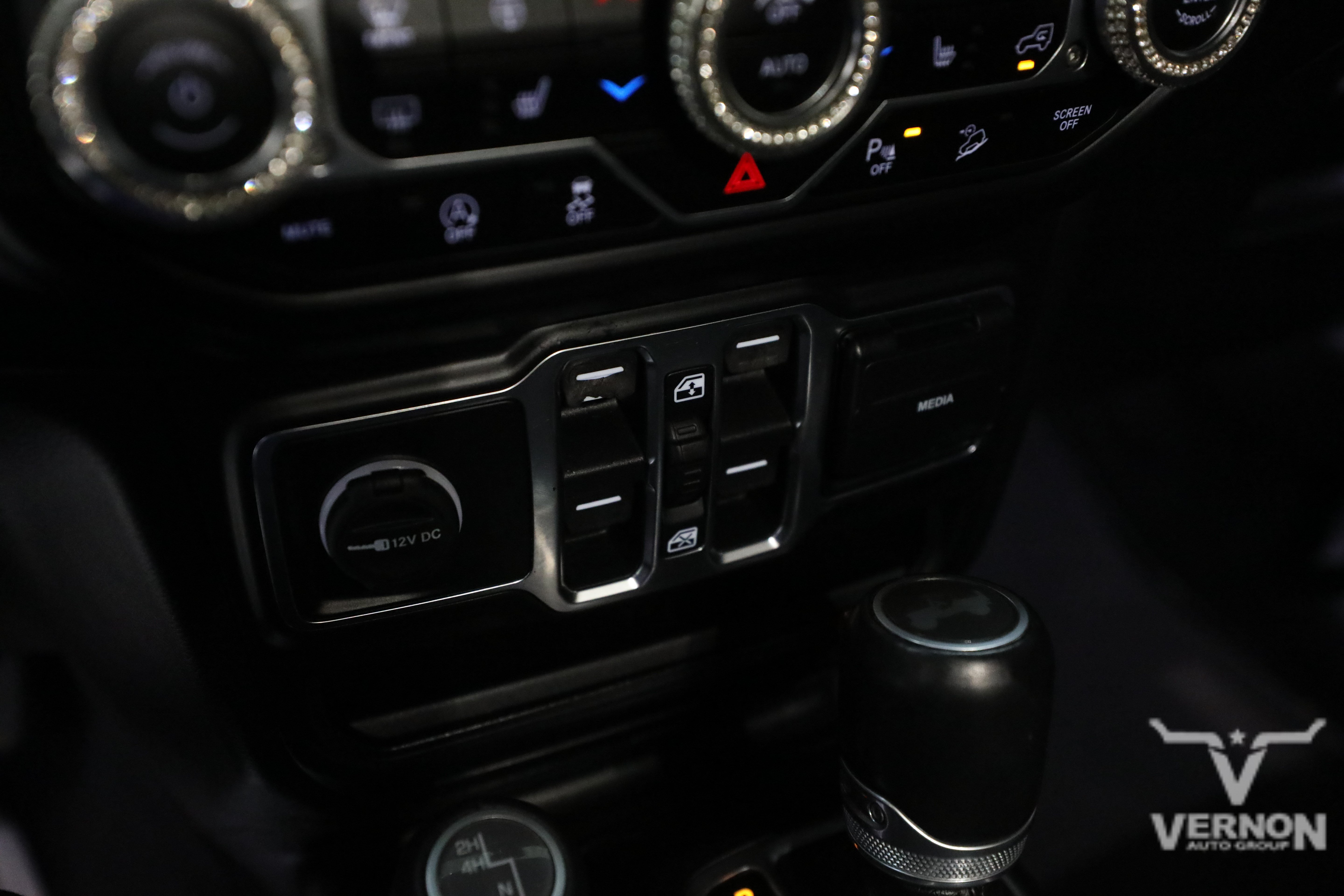 Used 2020 Jeep Wrangler Unlimited Sahara AWD/4WD image 23