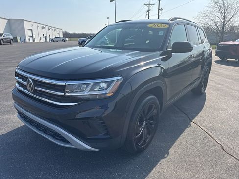 Used 2023 Volkswagen Atlas SE AWD/4WD image 3