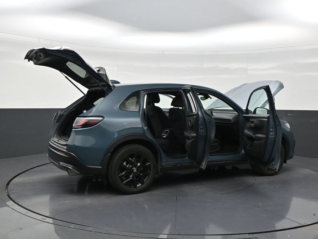 Used 2025 Honda HR-V Sport image 27