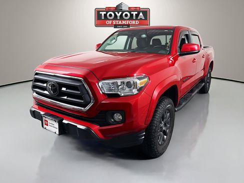 Certified 2023 Toyota Tacoma SR5 image 3
