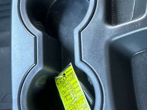 Used 2024 Chevrolet Silverado 2500 LT image 42