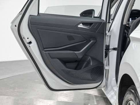 Used 2025 Volkswagen Jetta S image 27