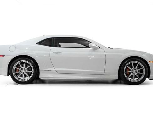 Used 2011 Chevrolet Camaro SS w/ RS Package RWD image 6