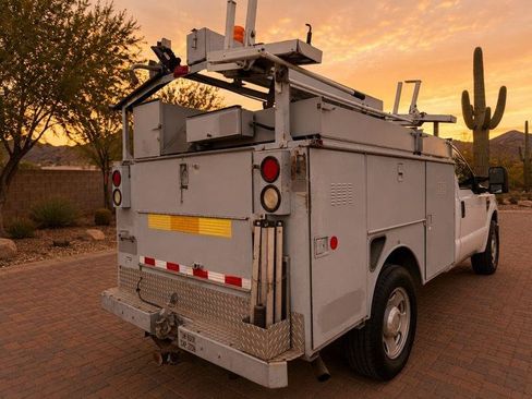Used 2008 Ford F350 XL RWD image 7