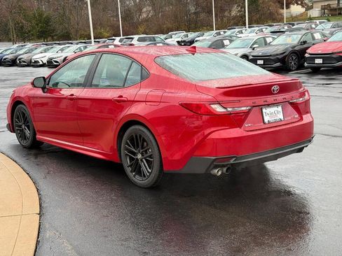 Certified 2025 Toyota Camry SE image 7