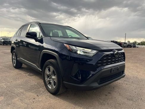 Used 2024 Toyota RAV4 XLE AWD/4WD image 7