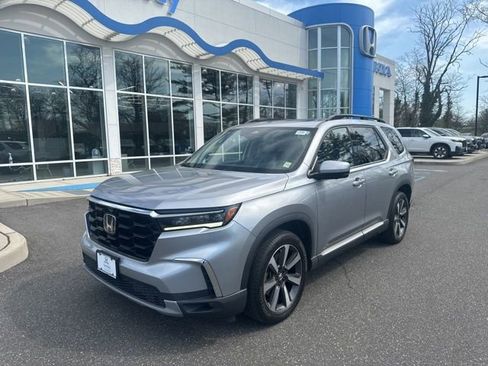 Used 2023 Honda Pilot Elite image 4
