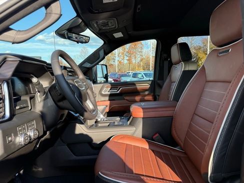 New 2026 GMC Sierra 3500 Denali Ultimate image 9