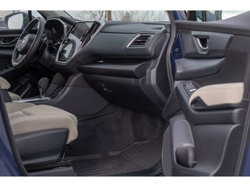 Used 2025 Subaru Ascent Premium w/ Premium Package image 10