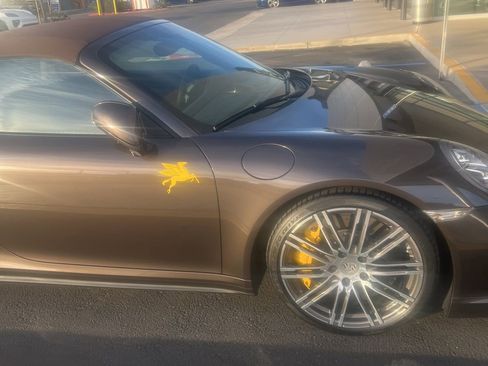 Used 2014 Porsche 911 Turbo S image 4