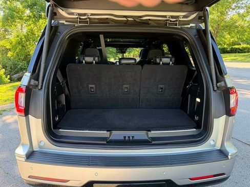 Used 2020 Lincoln Navigator Reserve w/ Luxury Package AWD/4WD image 29