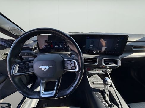 Used 2024 Ford Mustang GT Premium image 17