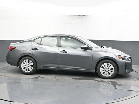 Used 2025 Nissan Sentra S FWD image 12