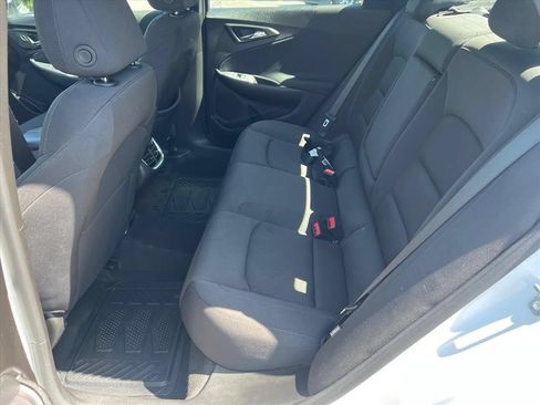 Used 2024 Chevrolet Malibu LT FWD image 12