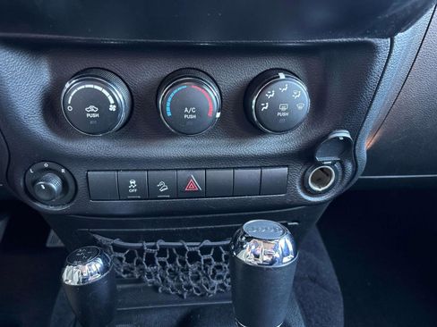 Used 2017 Jeep Wrangler Unlimited Sport w/ Quick Order Package 24S image 18