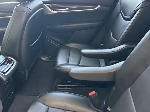 Used 2021 Cadillac XT6 Sport AWD/4WD image 22