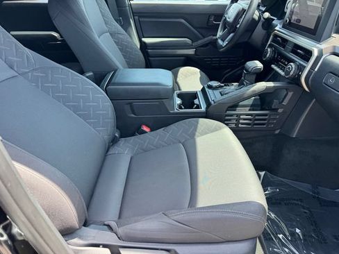 Used 2026 Toyota Tacoma SR5 AWD/4WD image 6