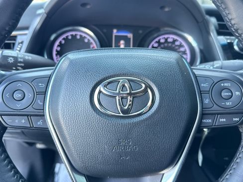 Used 2020 Toyota Camry SE FWD image 21
