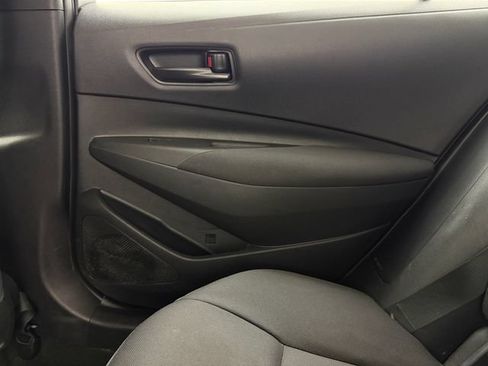 Used 2025 Toyota Corolla LE FWD image 33