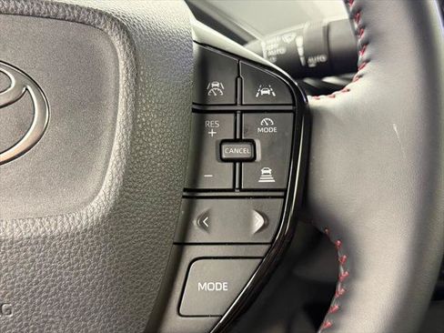 Certified 2025 Toyota Prius Plug-In Hybrid FWD image 27