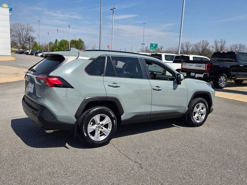 Used 2021 Toyota RAV4 XLE image 14