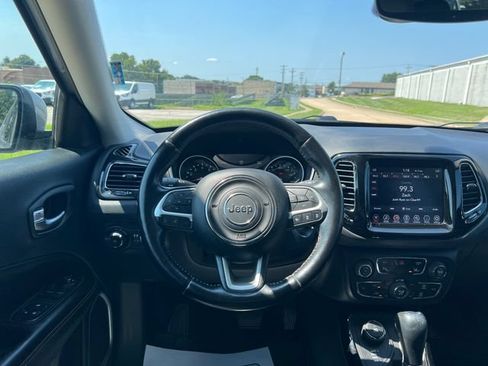 Used 2021 Jeep Compass Limited AWD/4WD image 18
