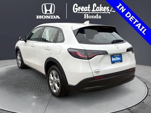 Certified 2024 Honda HR-V LX image 4