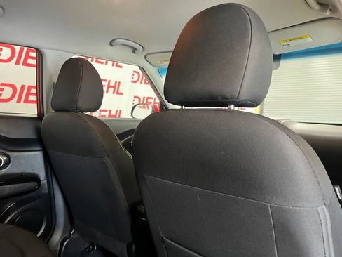 Used 2016 Kia Soul + w/ Audio Package FWD image 11