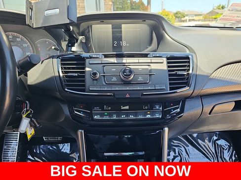 Used 2017 Honda Accord Sport image 19