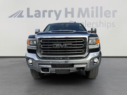 Used 2019 GMC Sierra 3500 SLT w/ Duramax Plus Package image 3