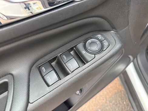 Used 2021 Chevrolet Equinox LT AWD/4WD image 21