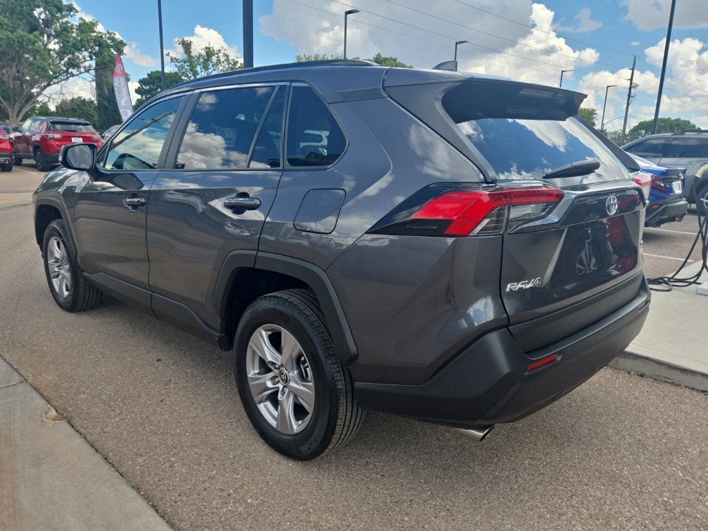 Used 2025 Toyota RAV4 XLE AWD/4WD image 7